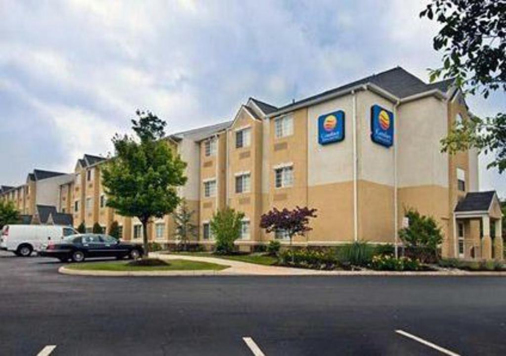 Gateway Inn Dulles Airport Sterling Exterior photo